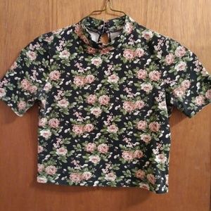 Floral crop top size xsmall